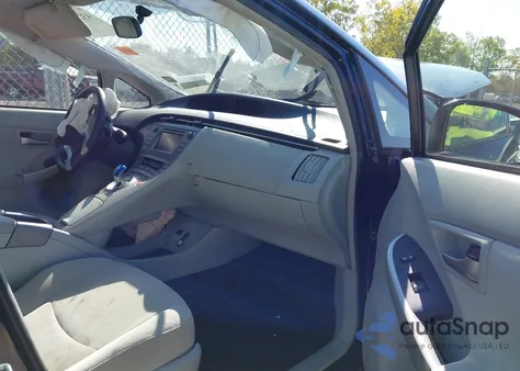 2013 Toyota Prius from USA, damaged, VIN JTDKN3DU8D1672462